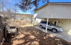 109 N Davis St, Fort Davis, TX 79734