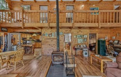 2054 Whitefield Road, Bethlehem, NH 03574
