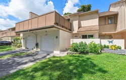 845 NW 80th Terrace, Plantation, FL 33324