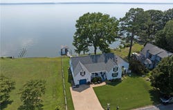 4594 HERMITAGE Lane, Gloucester, VA 23061