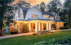 25 West Drive, Manhasset, NY 11030