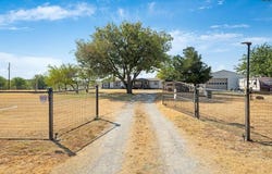 7653 FM 2606, Henrietta, TX 76365