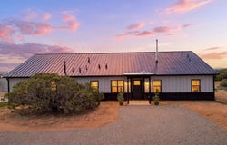 8 S Horton Road, Edgewood, NM 87015