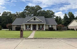 361 Regal Oaks Circle, White Hall, AR 71602