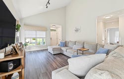 5 Burnside Dr, Egg Harbor Township, NJ 08234