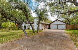 3111 Traylor Boulevard, Rockport, TX 78382