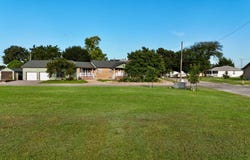 714 E South St, Beloit, KS 67420