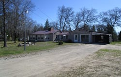 5219 S Straits Highway, Indian River, MI 49749