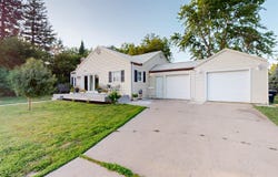 603 W Third St, Aurelia, IA 51005