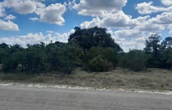 612 calvin barrett, Blanco, TX 78606