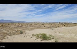 Ave B2 Vic 76 Stw, Lancaster, CA 93536