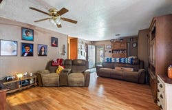102 N Elk Dr, Cache, OK