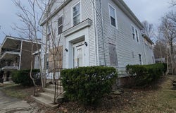 212 S Tryon Street, Woodstock, IL 60098