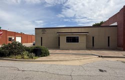 120 E Main St, Watonga, OK 73772