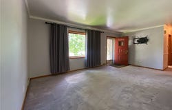 128 Clover Dr, Monaca, PA 15061