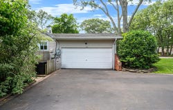 44 Winslow Lane, Smithtown, NY 11787