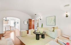 133 N Kilkea Dr, Los Angeles, CA 90048