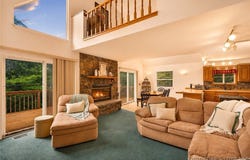 1216 Robin Hood Lane, Roach, MO 65787