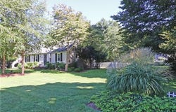 5 North Drive, Middletown, RI 02842