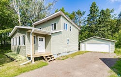 2645 Hagberg St, Duluth, MN 55811