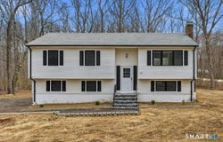 211 Forsyth Road, Montville, CT 06370