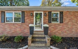 330 Gray Avenue, Chaffee, MO 63740