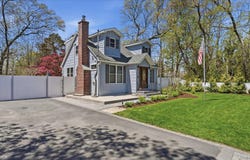 134 Washington Drive, Mastic Beach, NY 11951
