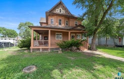 624 W 11th St, Sioux Falls, SD 57104