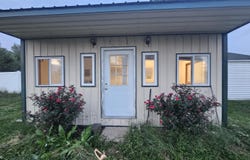 402 E 2nd St S Avenue S, Exline, IA 52555