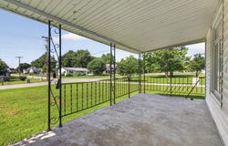 117 E Summit Avenue, Seymour, MO 65746