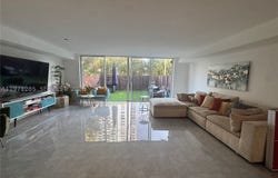 2308 NE 7th St, Hallandale Beach, FL 33009
