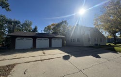 899 13th St SW, Huron, SD 57350