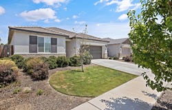 3518 E Laura Court, Visalia, CA 93292