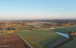 Midway Road lot: 4, Lena, MS 39094