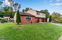 4913 JANELLE Drive, HARRISBURG, PA 17112