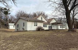 1245 M Avenue, Pender, NE 68047