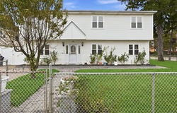 75 Harding Place, Freeport, NY 11520