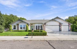 3026 N Lochsa Ave, Meridian, ID 83646