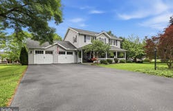 218 PUTTERS CIRCLE, DILLSBURG, PA 17019