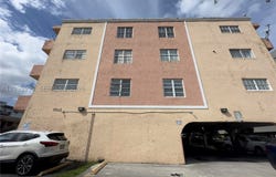 1055 W 77th St, Hialeah, FL 33014