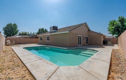 280 Greystone Court, Lemoore, CA 93245