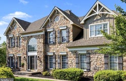 9 SUNRISE Drive, DOYLESTOWN, PA 18901