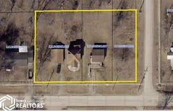 213 E Main Street, Seymour, IA 52590