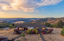 411 CENTERVILLE Hwy, Lyle, WA 98635