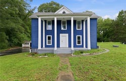 1011 4th Street, Eden, NC 27288