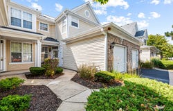 991 Sheridan Circle, Naperville, IL 60563