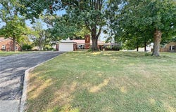 408 N Moore Street, Waterloo, IL 62298