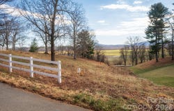 479 Nesbitt Drive, Mills River, NC 28759