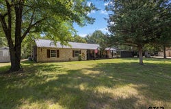 1322 CR 4913, Troup, TX 75789