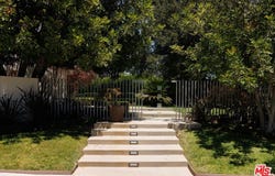880 Canterbury Rd, San Marino, CA 91108